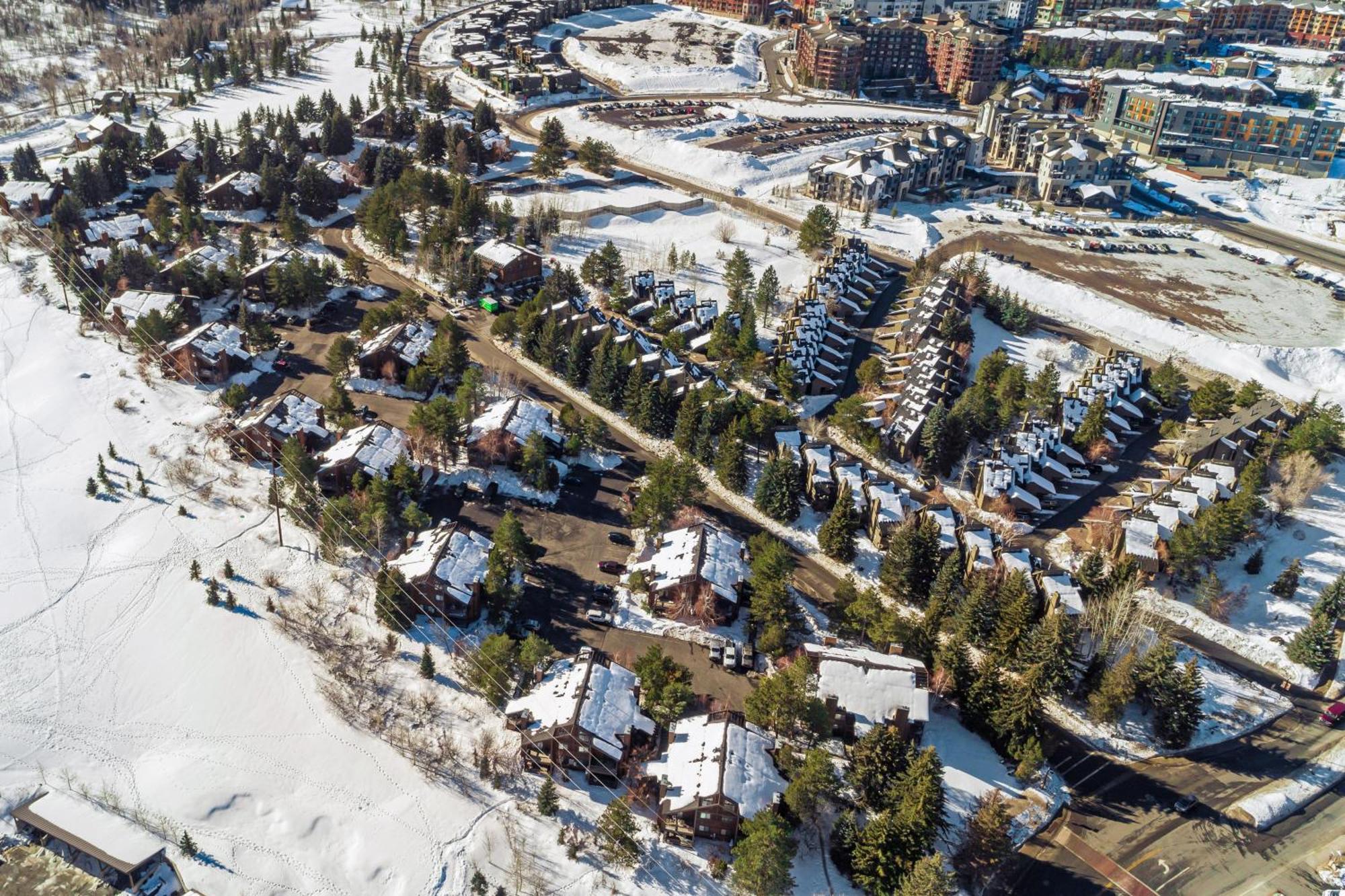 Апартаменты Alpine Gem Парк-Сити Экстерьер фото